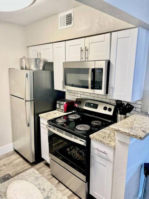 Lovely 2-Bedroom Condo Next To At&T Stadium Arlington Exterior foto