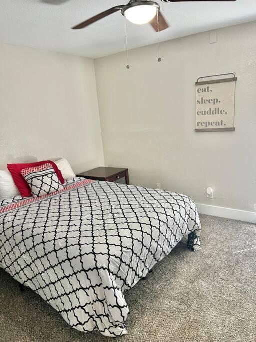Lovely 2-Bedroom Condo Next To At&T Stadium Arlington Exterior foto